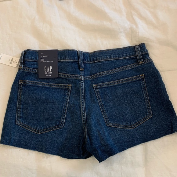 Gap jean shorts - Picture 2 of 4